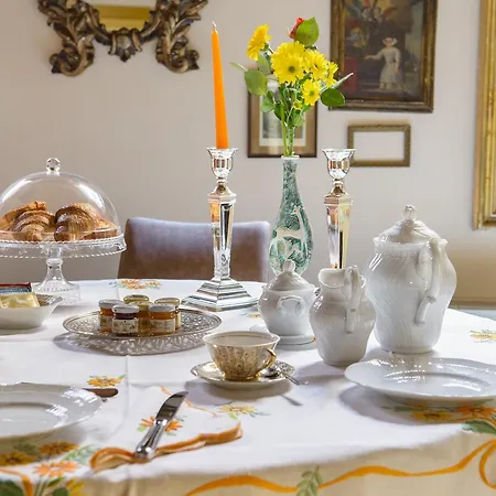 N.15 Santori Luxury Ξενοδοχείο 3*